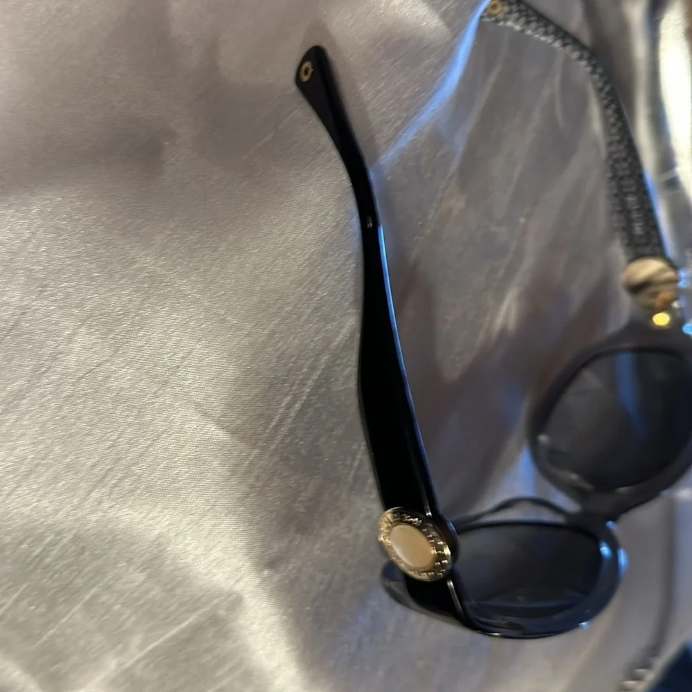 COPY - Coach Sunglasses - See pics for details/measurement.  Lenses are scratch… - Picture 5 of 14